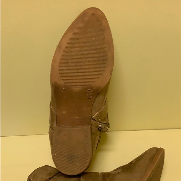 Brown booties! - Picture 6 of 7